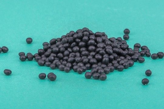 Zwarte Tpv-Korrels Thermoplastische Vulcanizate Tpv voor de Onderlegger voor glazen en de Handrem van de Toestelhefboom